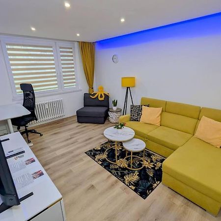 Cool Apartment Znojmo Exterior foto